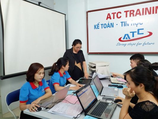 Địa chỉ học kế toán ở Thanh Hóa Chúng tôi cam kết một khóa học hiệu quả, học như đang làm thực tế: Giáo viên giàu kinh nghiệm thực tế,