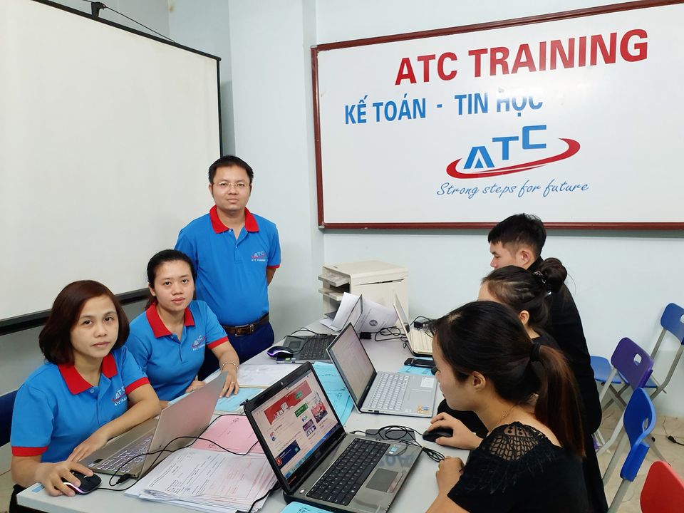 Học kế toán tại Thanh Hóa Buổi tối trung tâm ATC có mở ra những khóa học kế toán- tin học văn phòng ở Thanh Hóa. Đảm bảo thời gian