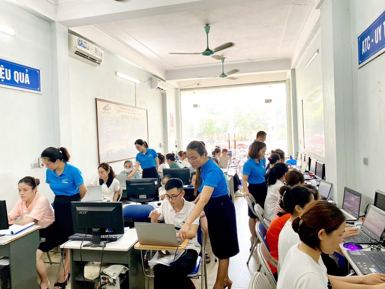Dịch vụ và đào tạo kế toán hộ kinh doanh